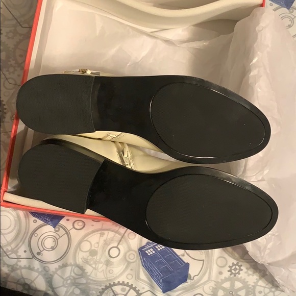 Vaneli Rheta Bootie - Picture 5 of 5